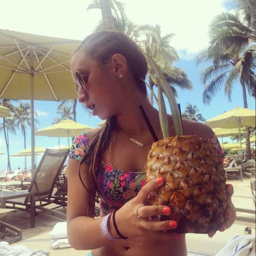 Meet your Posher, Alyssa